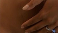 Порно видео Любовь пальцами по мокрой киске